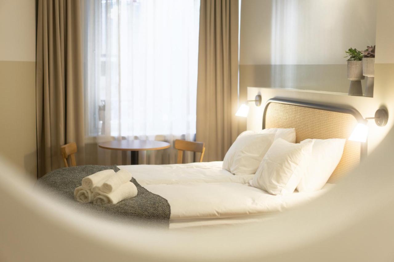 Bob W Kluuvi Hotel Helsinki Bagian luar foto